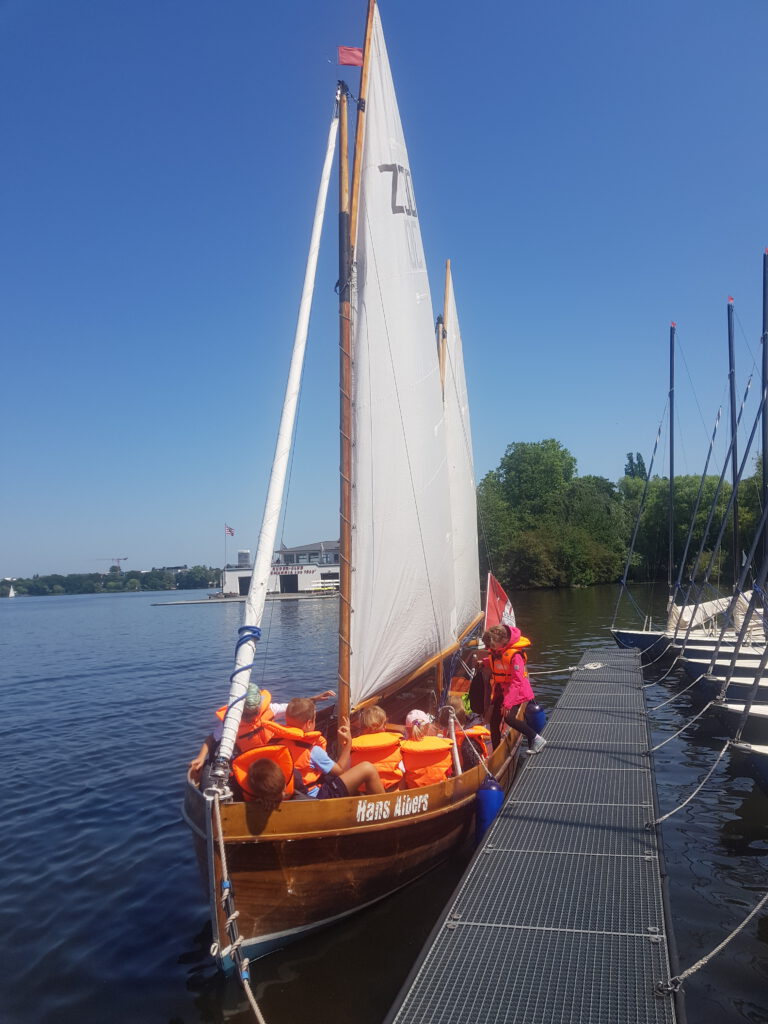 Schule, Segeln, Hamburg